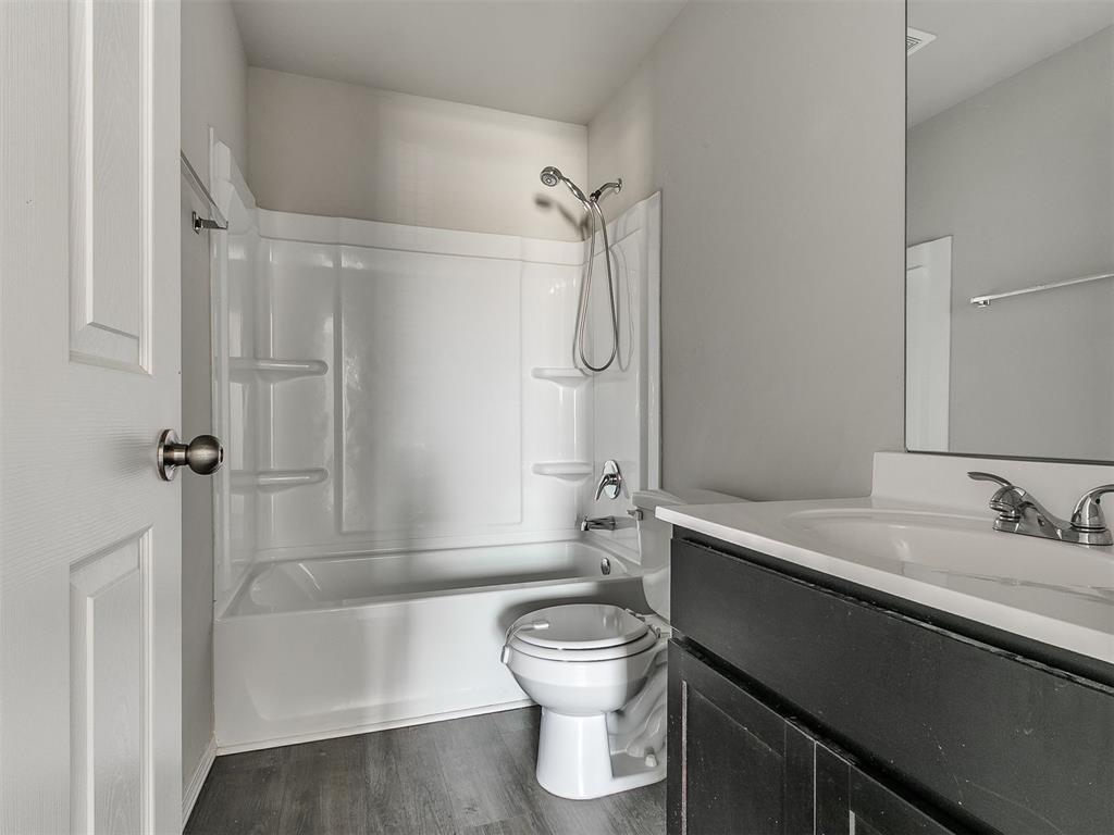 488 Fox Den Street Property Photo 19