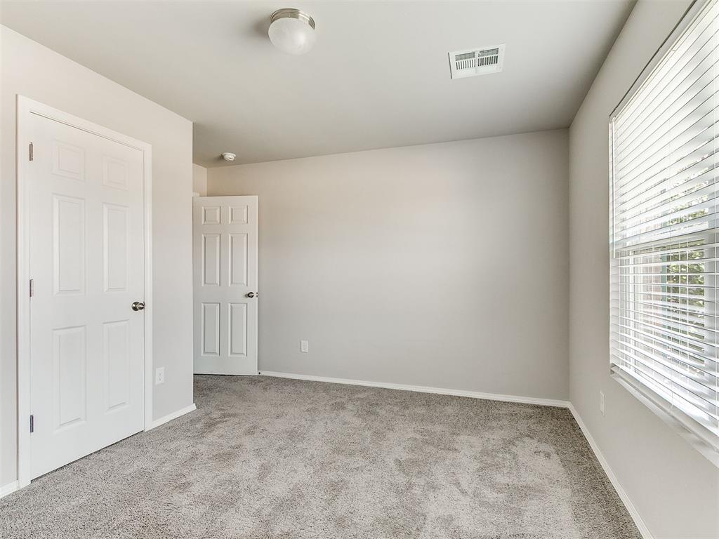 488 Fox Den Street Property Photo 20