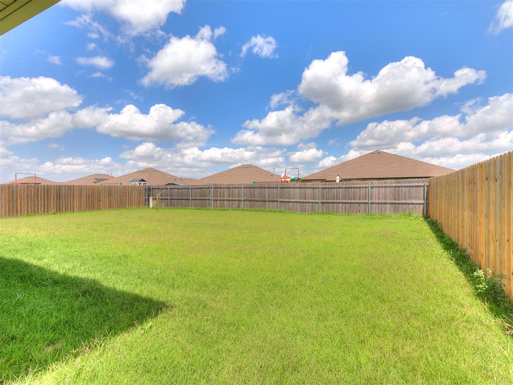 488 Fox Den Street Property Photo 26