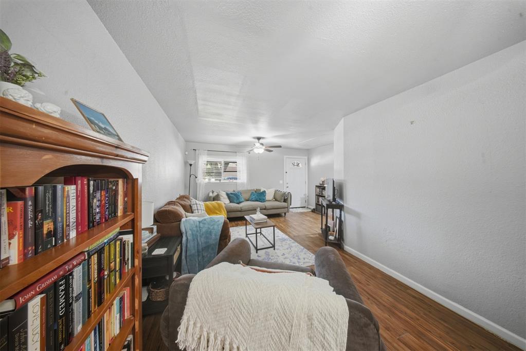 1227 Nw 96th Street Property Photo 7