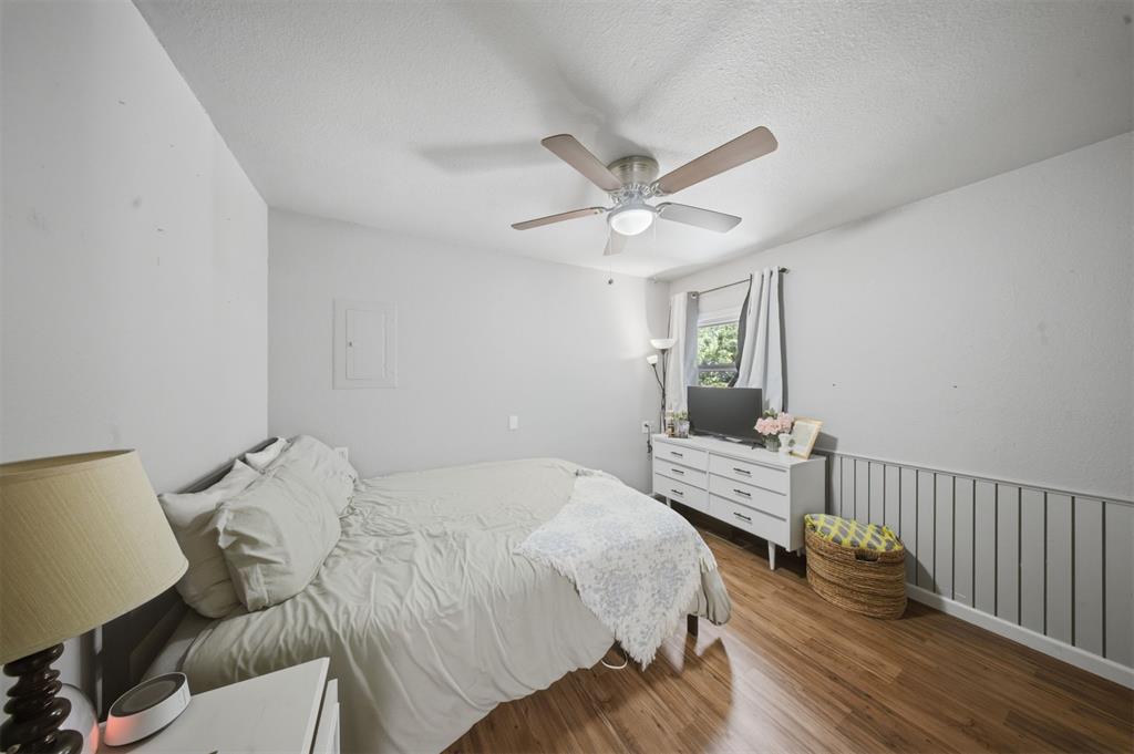 1227 Nw 96th Street Property Photo 16