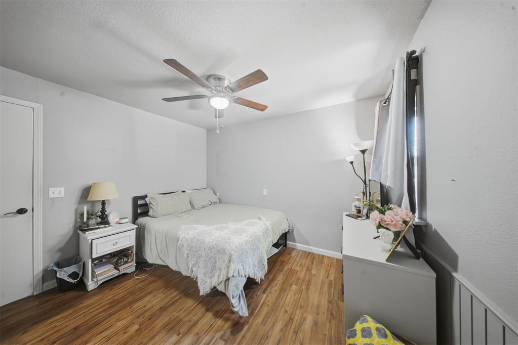1227 Nw 96th Street Property Photo 17