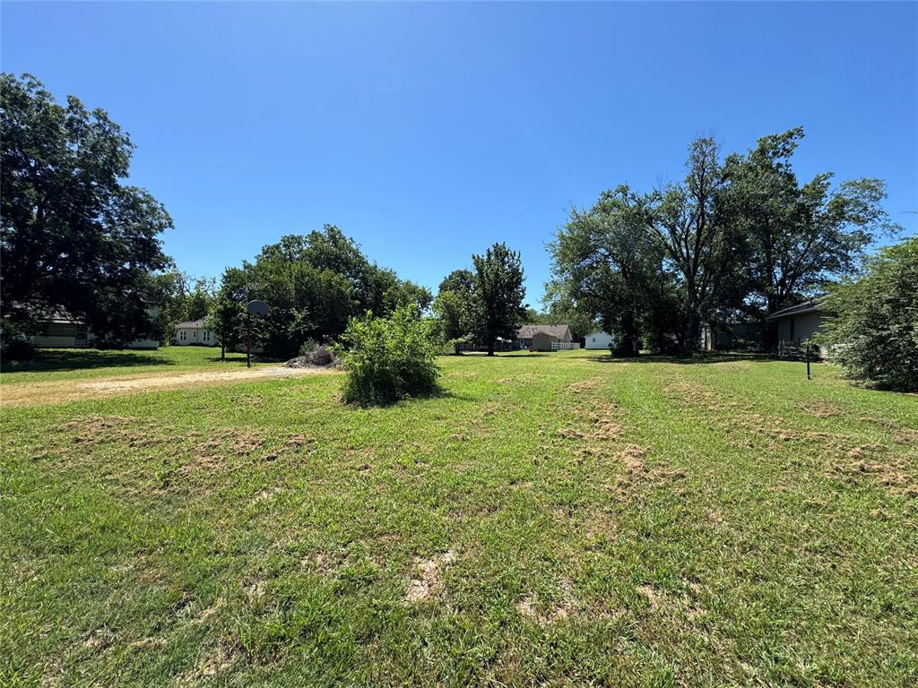 620 W 6th Street Property Photo 1