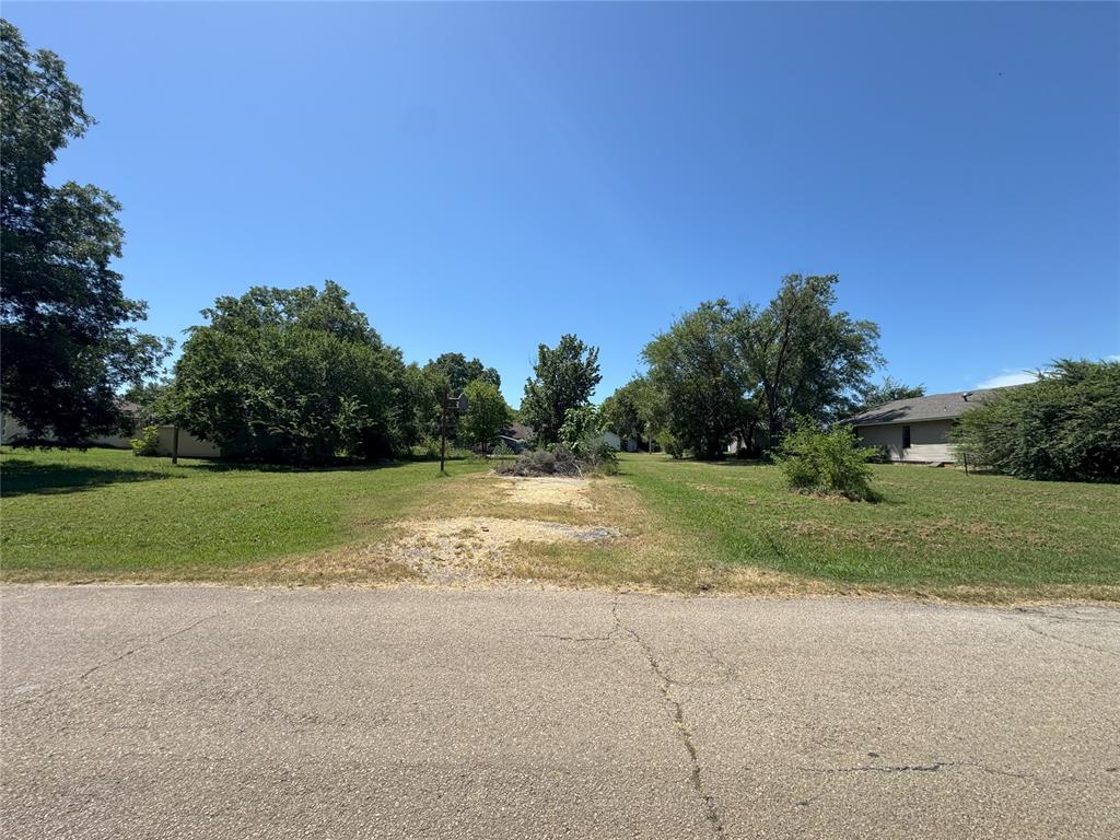 620 W 6th Street Property Photo 3