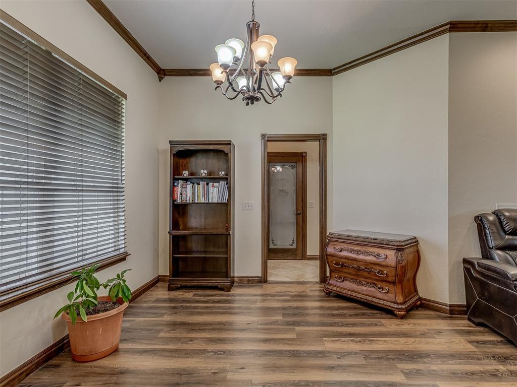 935 Silver Chase Drive Property Photo 17