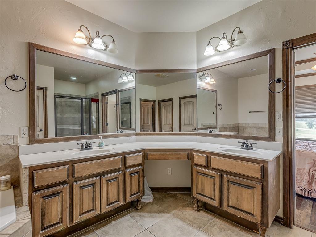 935 Silver Chase Drive Property Photo 19