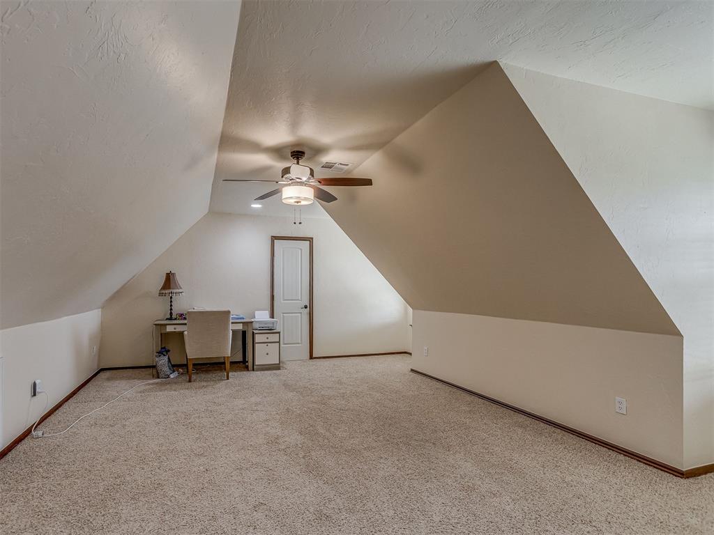 935 Silver Chase Drive Property Photo 30