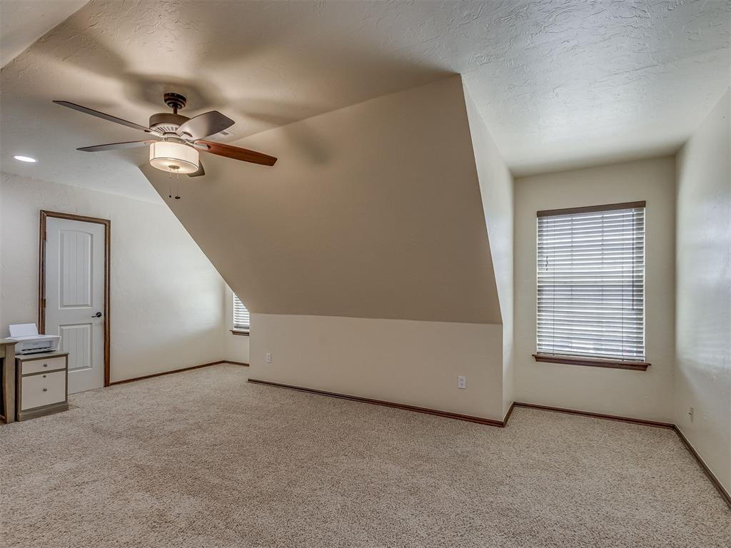 935 Silver Chase Drive Property Photo 32