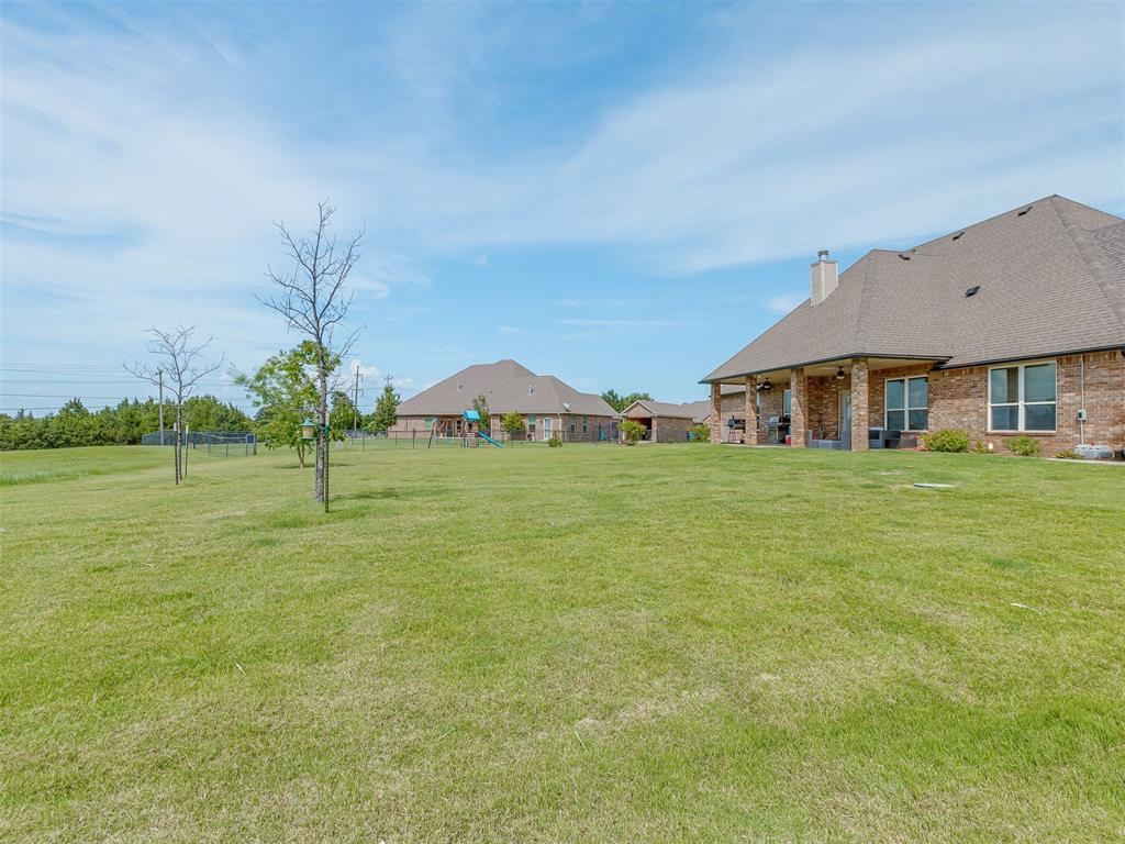 935 Silver Chase Drive Property Photo 44