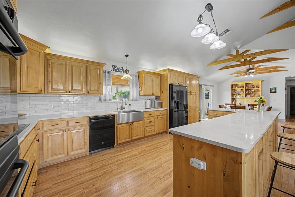 7576 E Maguire Road Property Photo 10