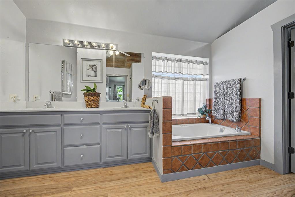 7576 E Maguire Road Property Photo 19