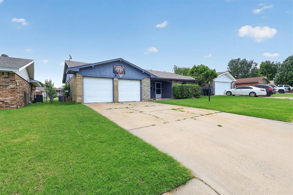 811 Ridgeway Drive Property Photo 3
