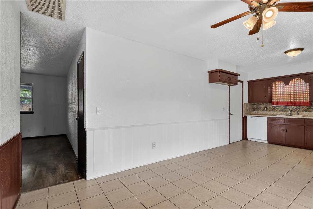 811 Ridgeway Drive Property Photo 12