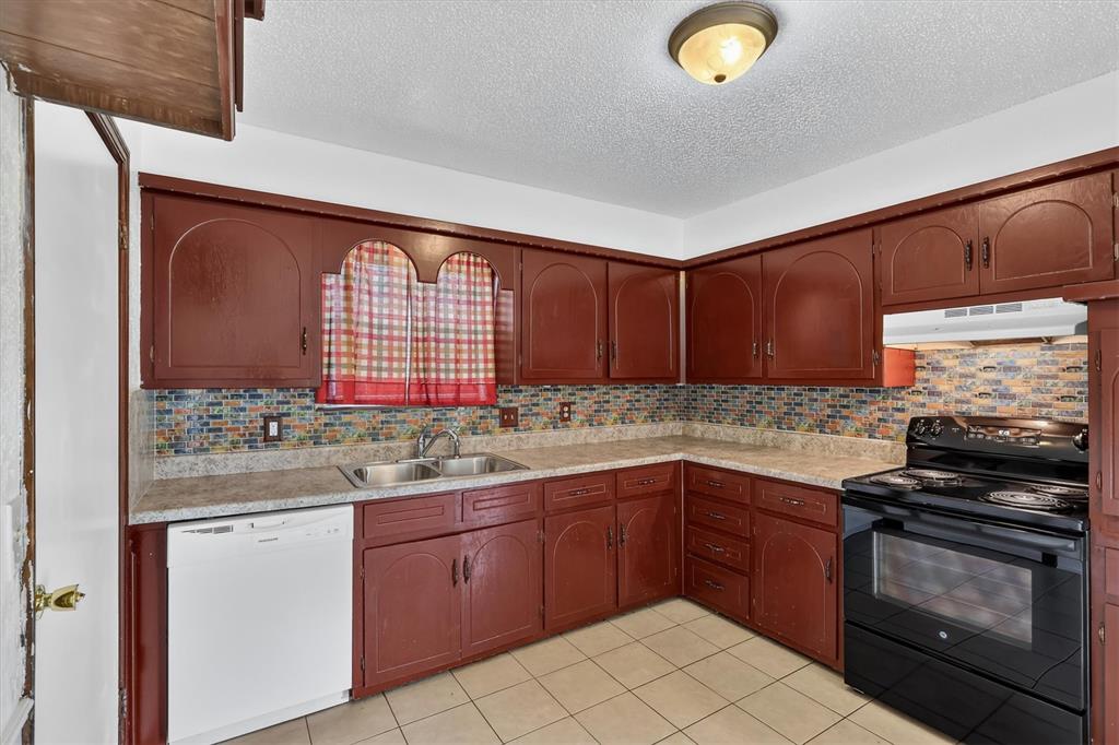 811 Ridgeway Drive Property Photo 14
