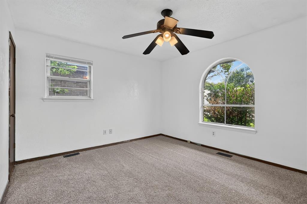 811 Ridgeway Drive Property Photo 18