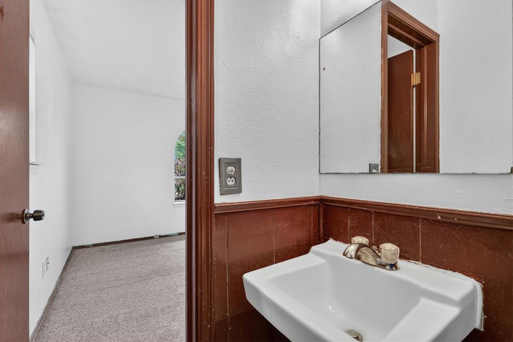 811 Ridgeway Drive Property Photo 22
