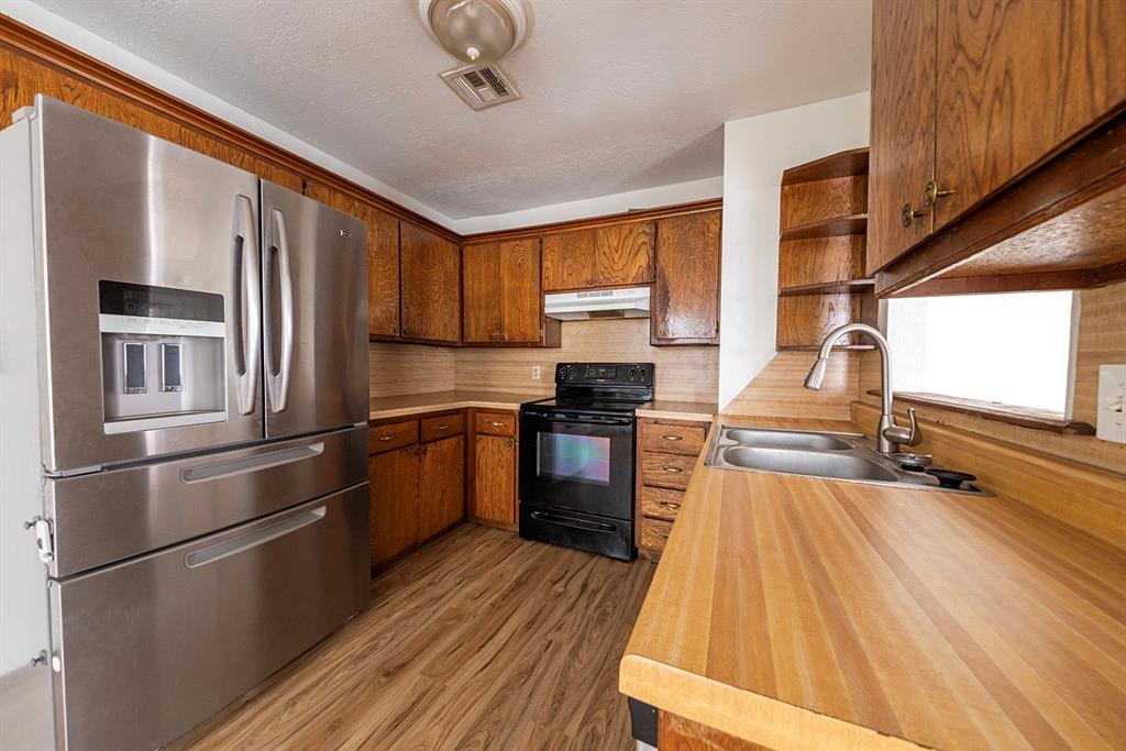 1113 Swan Lake Road Property Photo 4