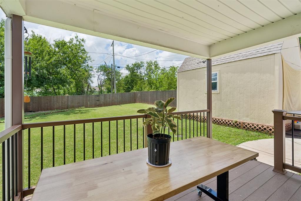 11 W Pulaski Street Property Photo 36