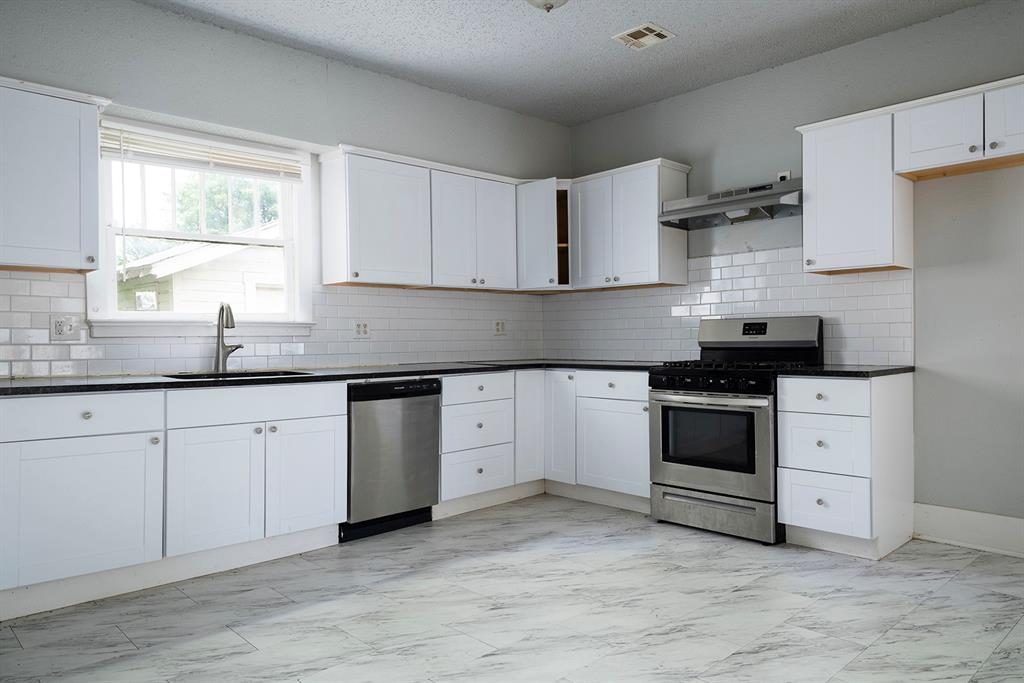 1608 Nw 33rd Street Property Photo 5