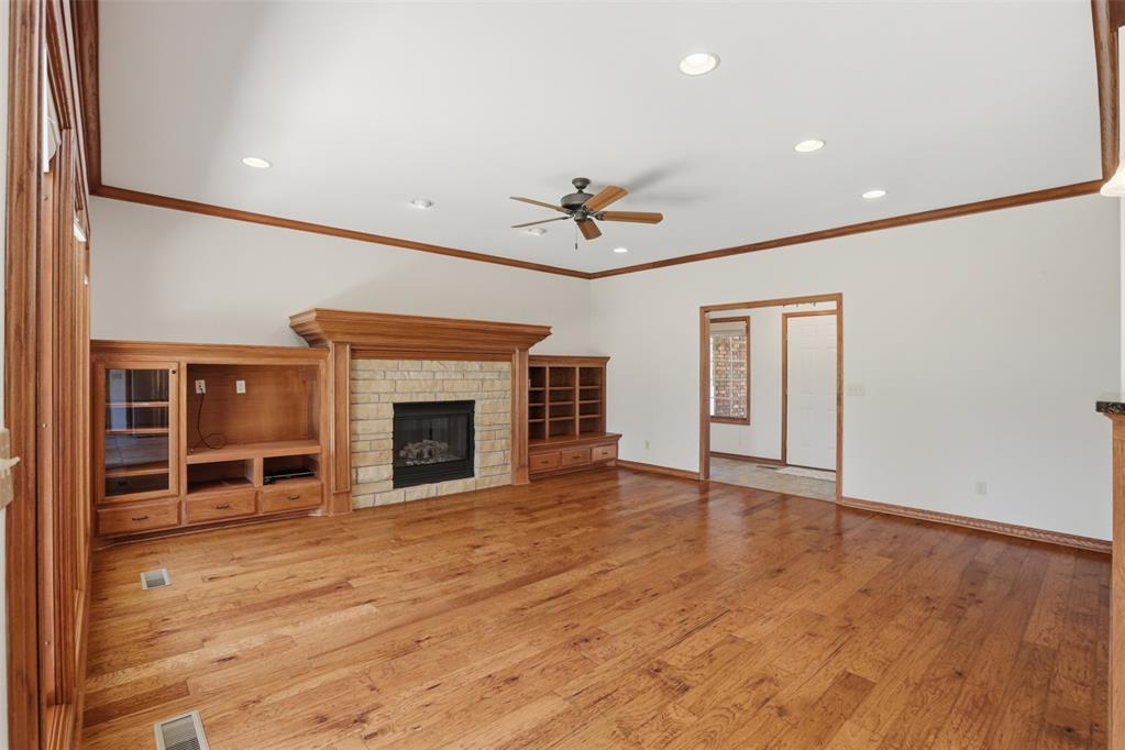 6919 W 44th Estate Property Photo 8