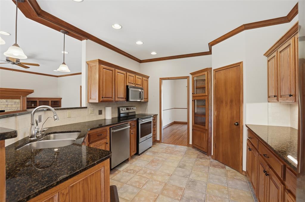 6919 W 44th Estate Property Photo 11