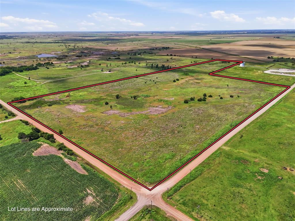 E County Line Road Property Photo 2