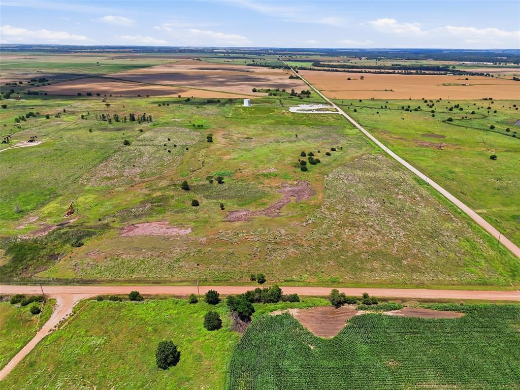E County Line Road Property Photo 3