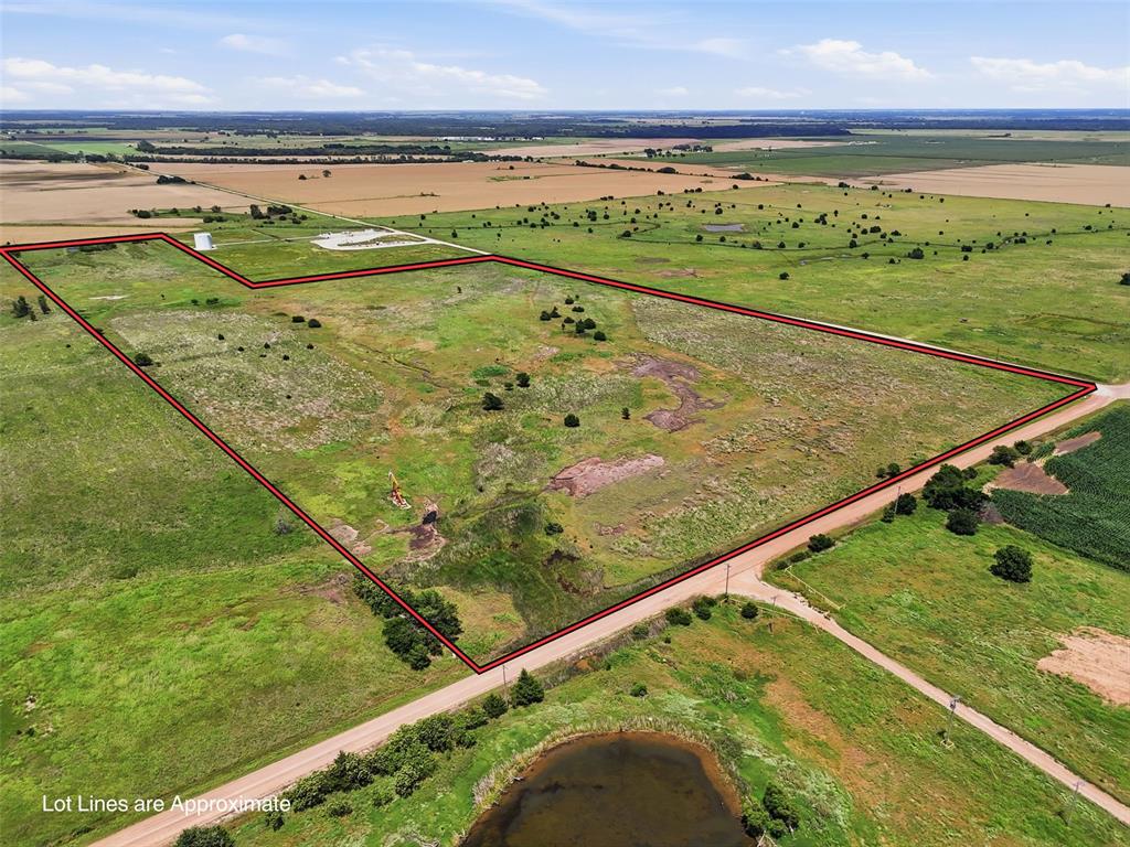 E County Line Road Property Photo 5