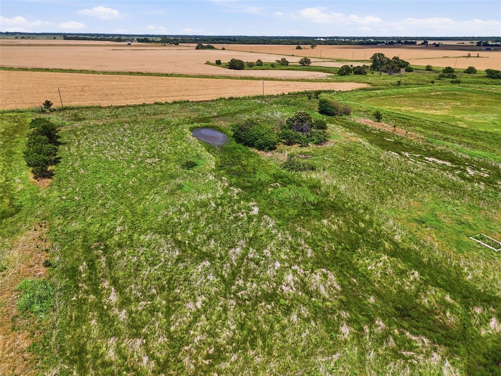 E County Line Road Property Photo 13