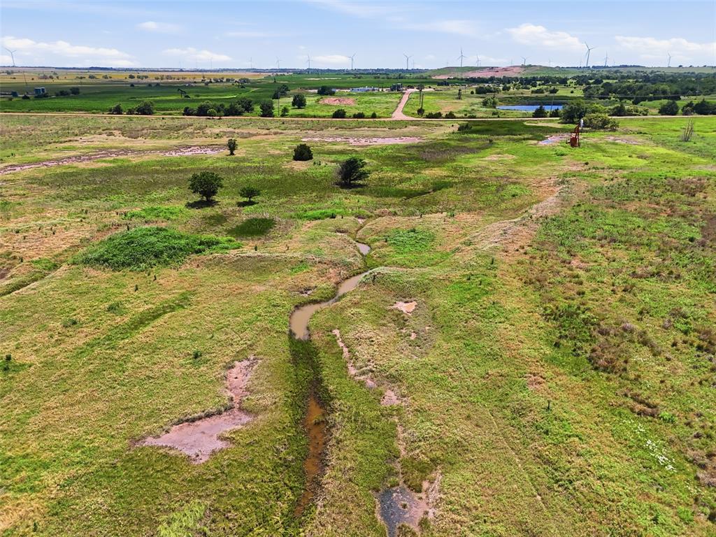 E County Line Road Property Photo 27