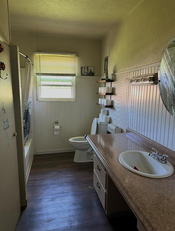 11681 Signal Hill Avenue Property Photo 4