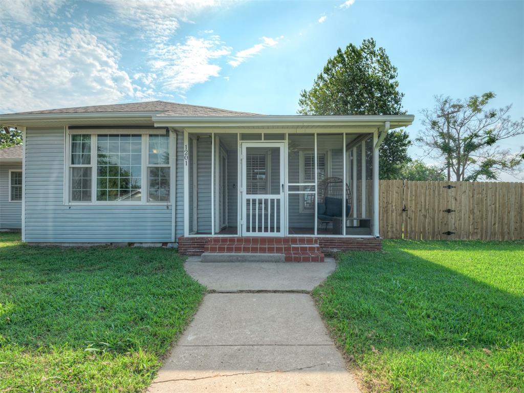 1201 N Beard Avenue Property Photo 10