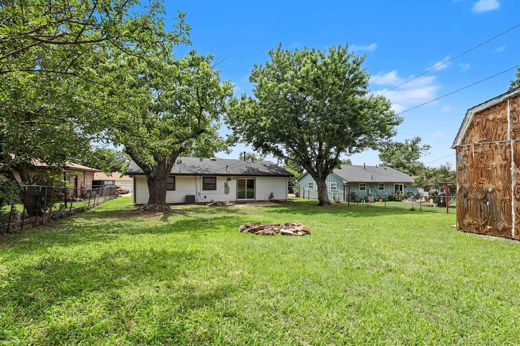 1724 Serenade Drive Property Photo 4