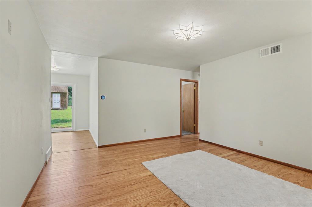 1724 Serenade Drive Property Photo 10
