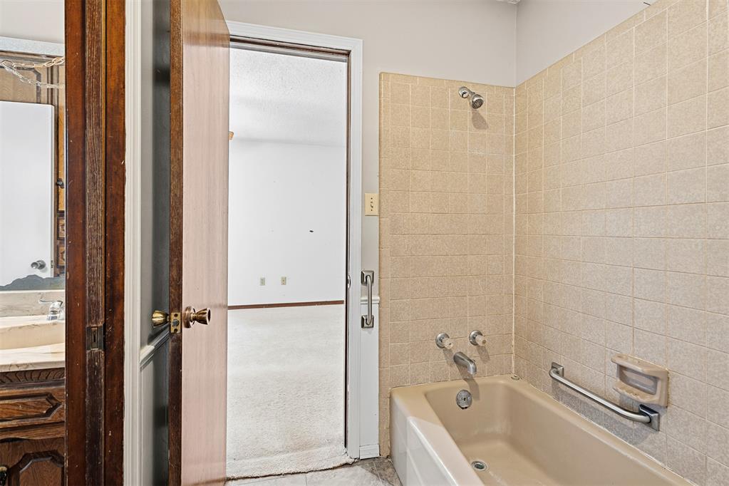 1218 Ridgewood Drive Property Photo 22