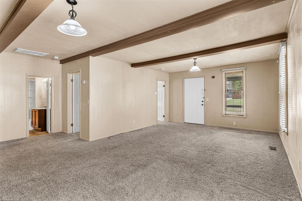 617 S Roberts Avenue Property Photo 2