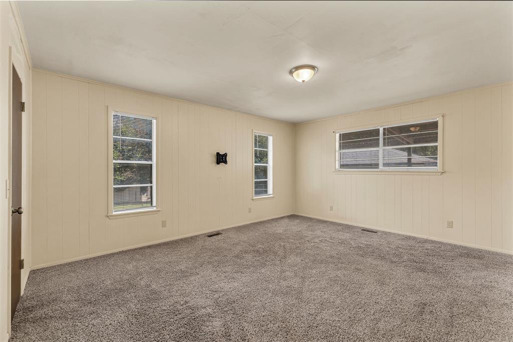 617 S Roberts Avenue Property Photo 15