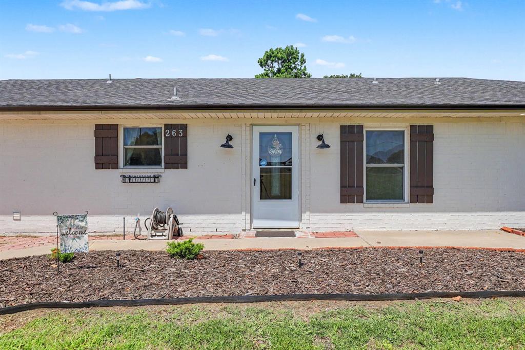 263 N Carolyn Drive Property Photo 4