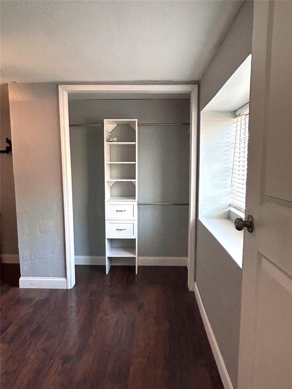 4021 N Sterling Avenue Property Photo 10