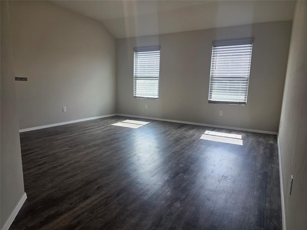 2928 Westbrook Street Property Photo 2