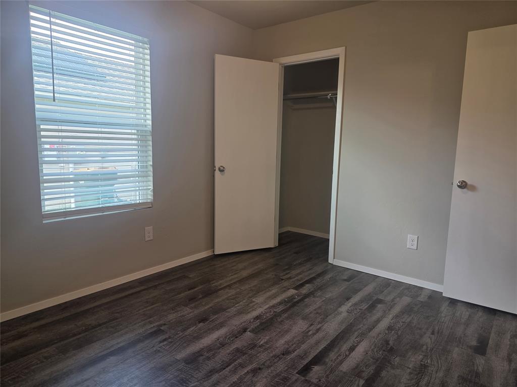 2928 Westbrook Street Property Photo 13