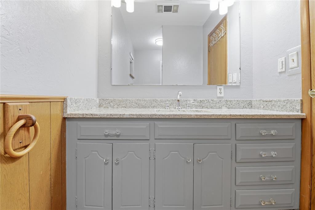 716 N Stadium Drive Property Photo 18