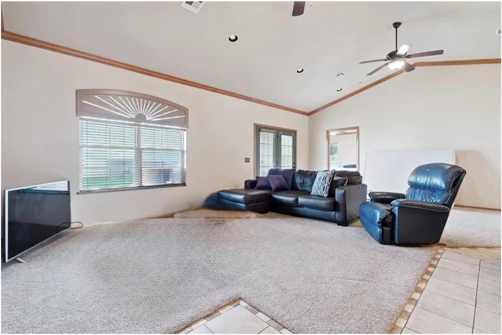 610 W Choctaw Street Property Photo 5