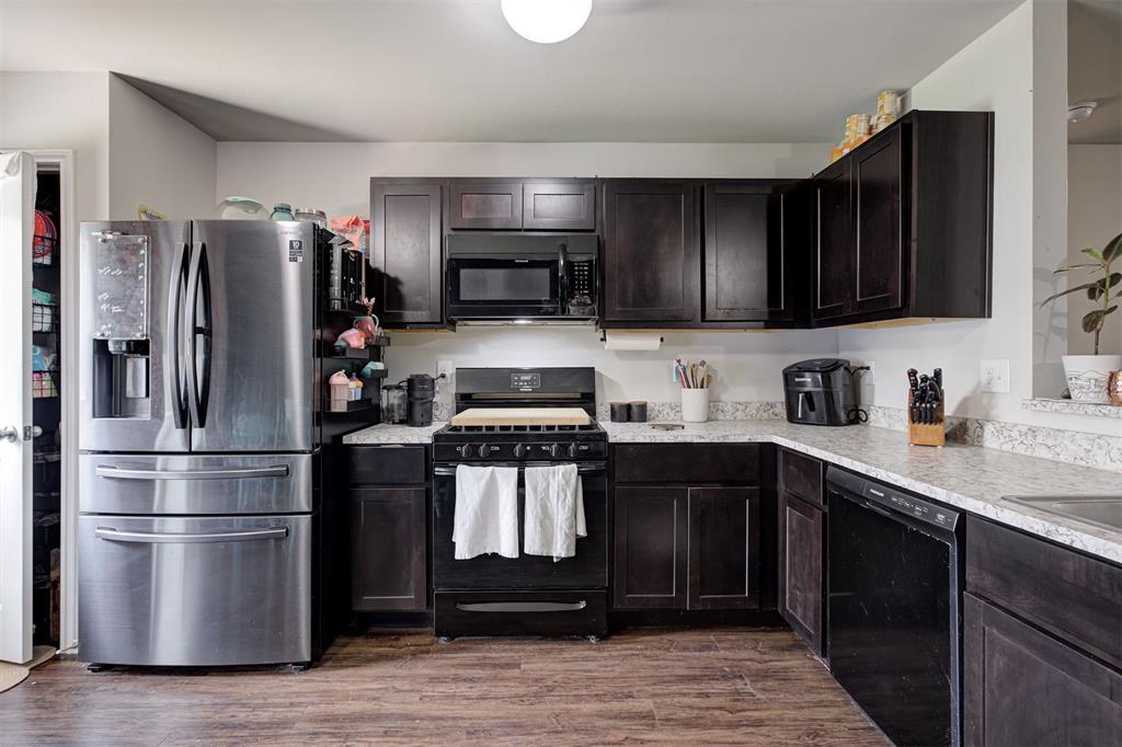 21186 Winding Brook Property Photo 4