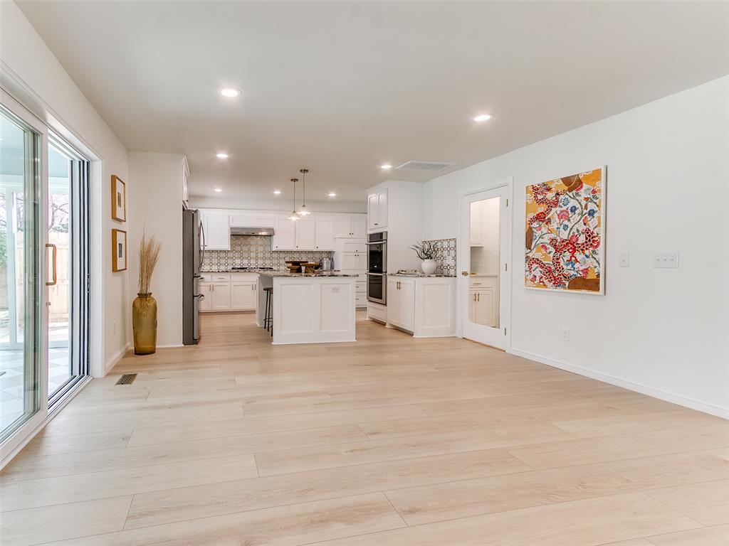 10900 Willow Grove Property Photo 18