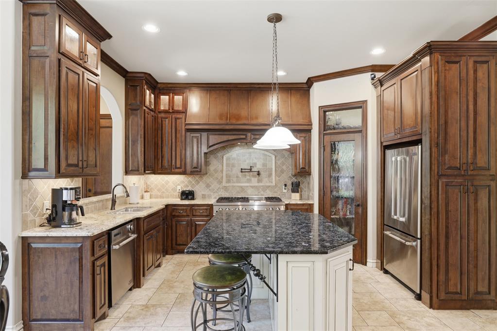 4301 Slate Bridge Road Property Photo 5