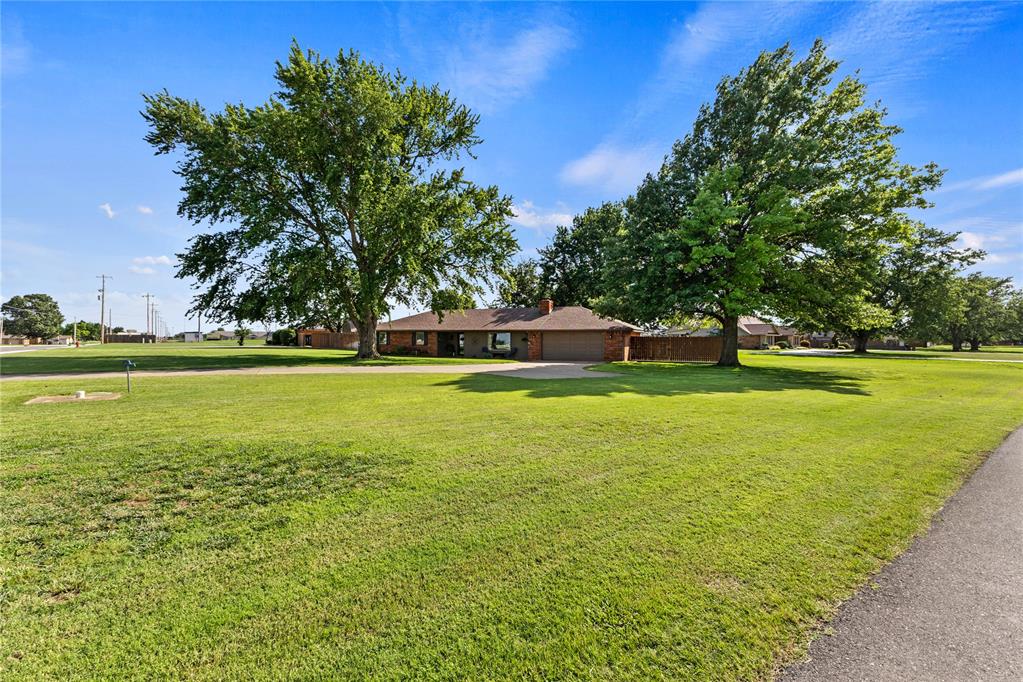 2121 Lyle Road Property Photo 1