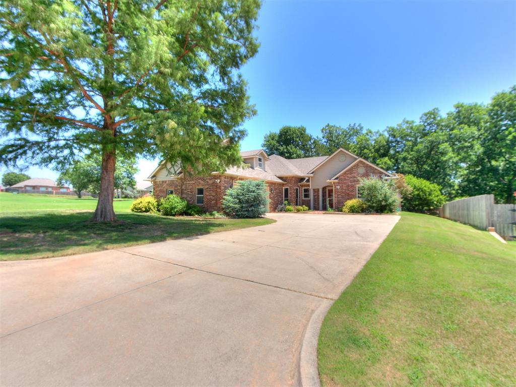 661 Lakeside Drive Property Photo 1