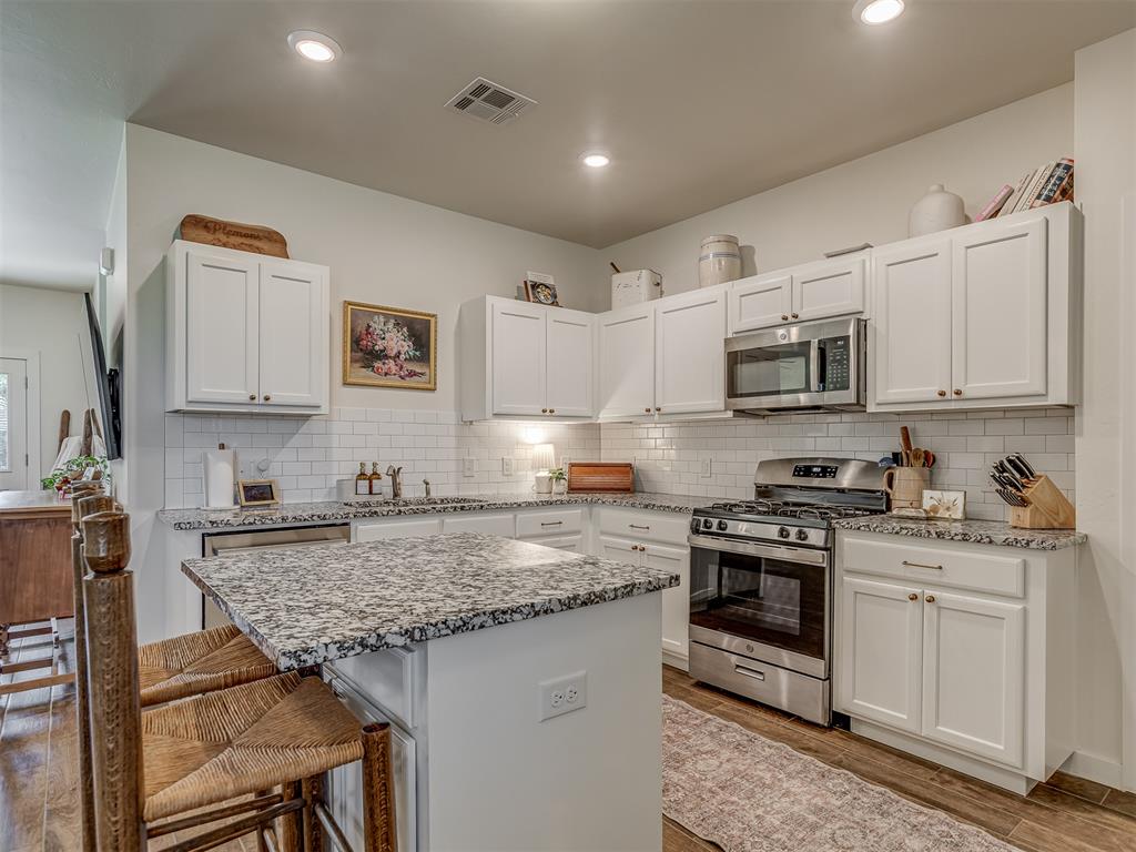 11601 Sweeping Lane Property Photo 13
