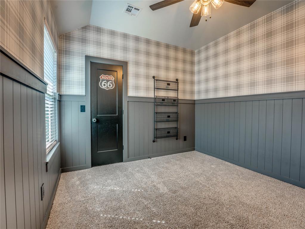 7405 Nw 158th Street Property Photo 23